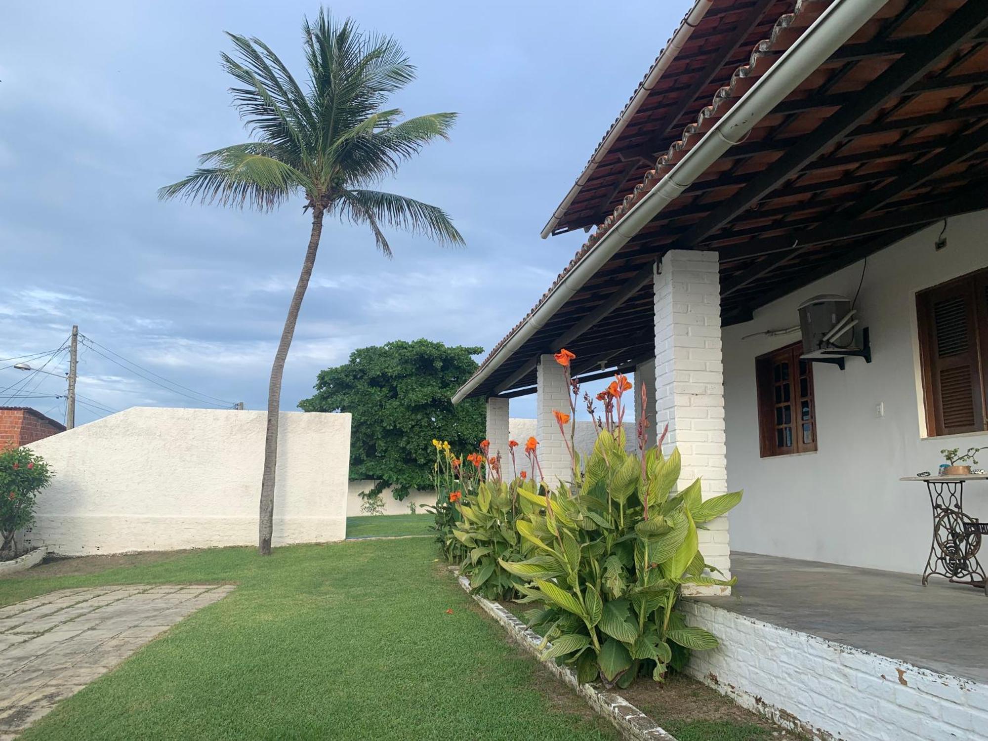 Morro Branco Suites - Hospedaria Morro Branco Beberibe Exterior photo