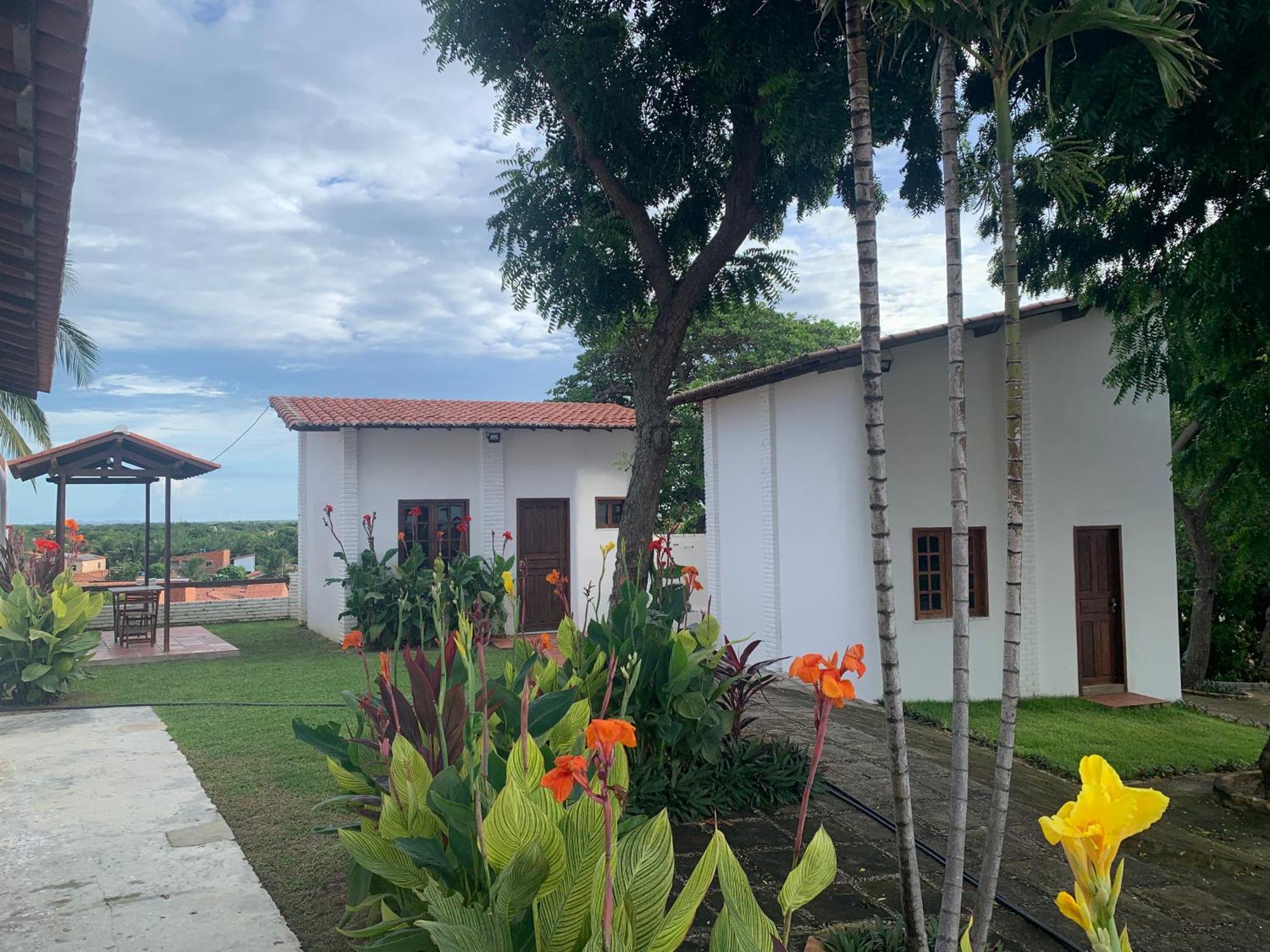 Morro Branco Suites - Hospedaria Morro Branco Beberibe Exterior photo